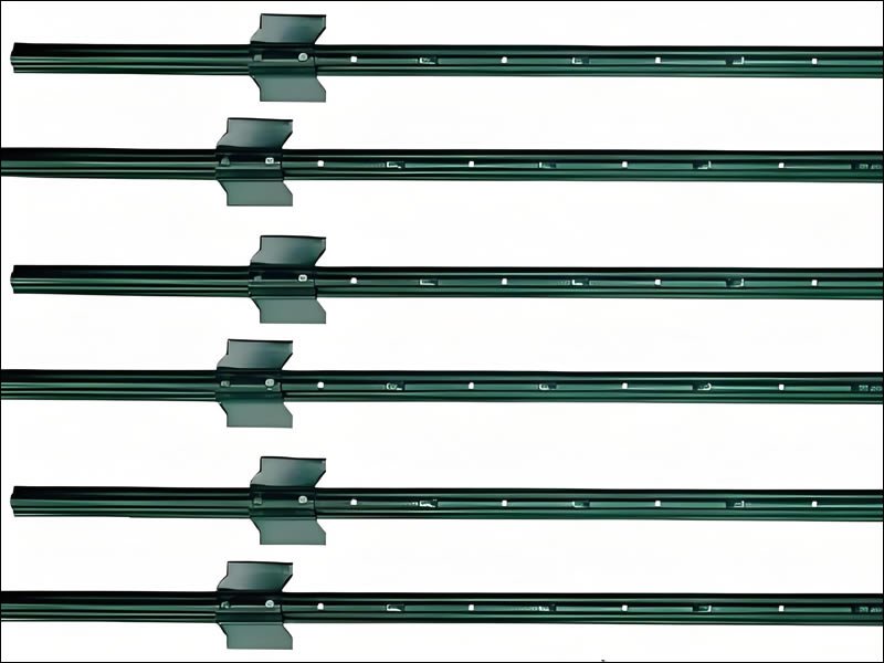 1-3/4 in. x 3-1/2 in. x 7 ft Green T-Post with Anchor Plate